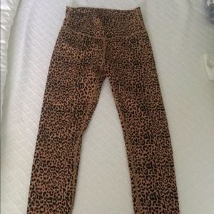 Leopard print leggings